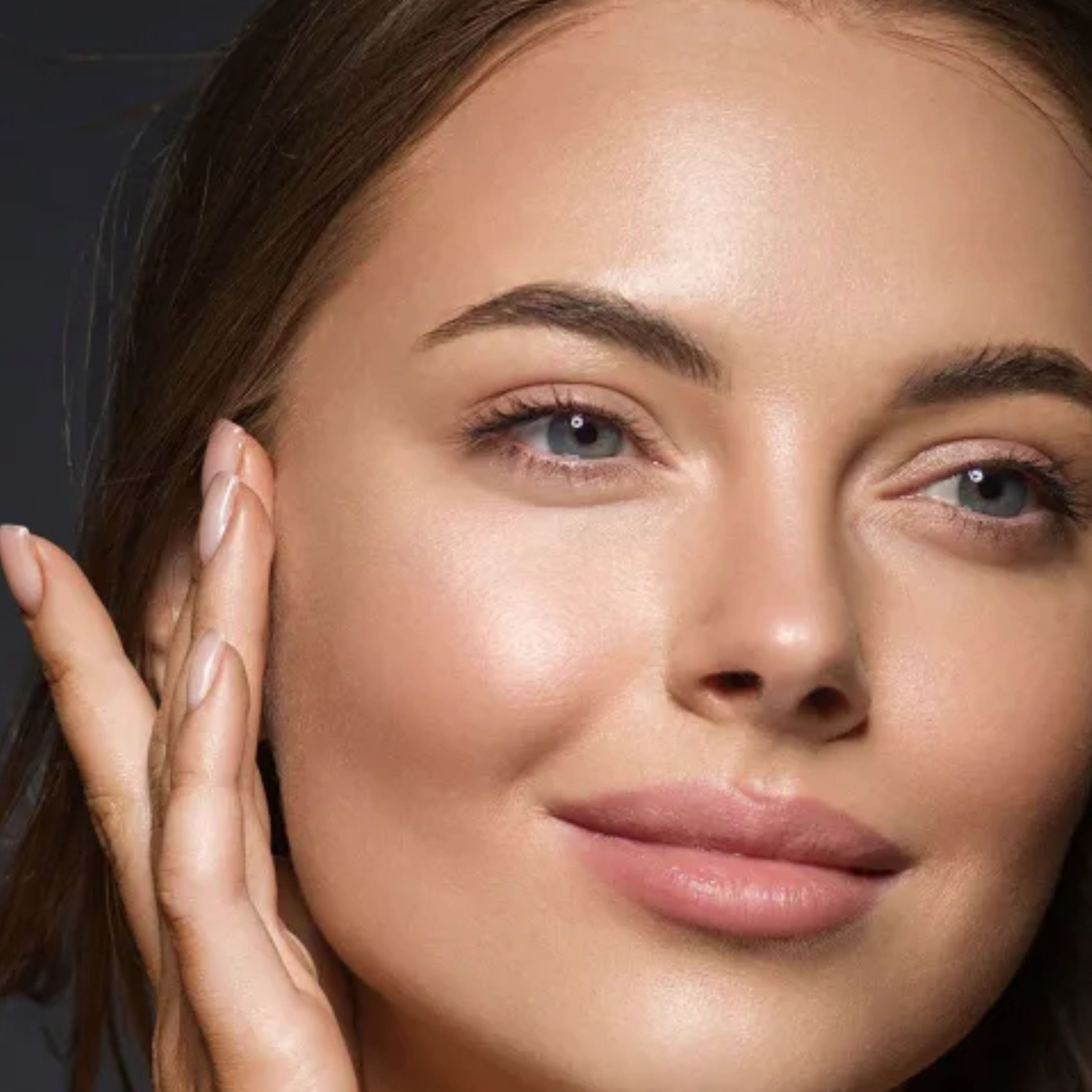 TriGlow™ – The Ultimate Lift + Glow Transformation